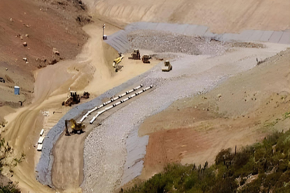 Extensión Sistema de Drenes Tranque de Relaves los Quillayes Etapa A.