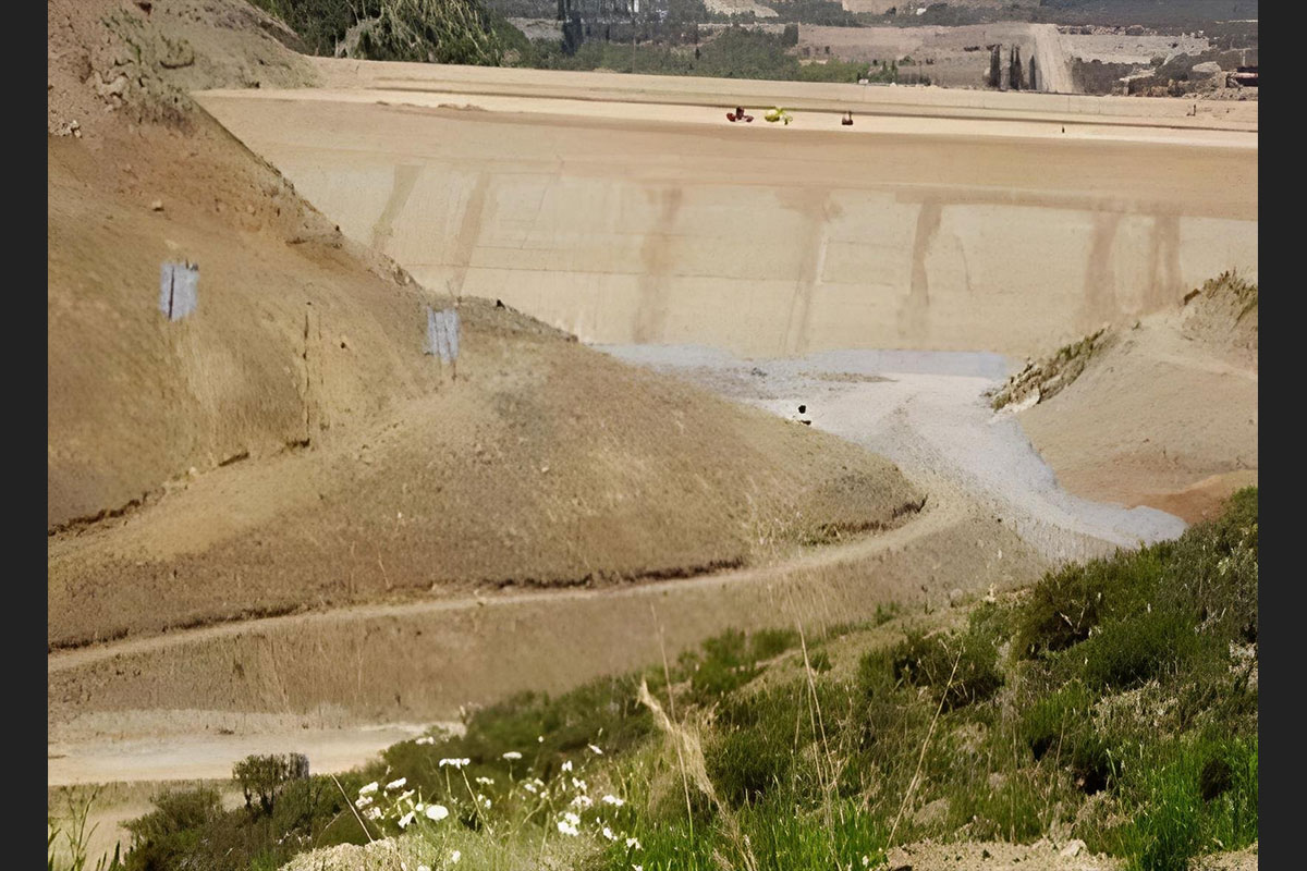 Extensión Sistema de Drenes Tranque de Relaves los Quillayes Etapa A.