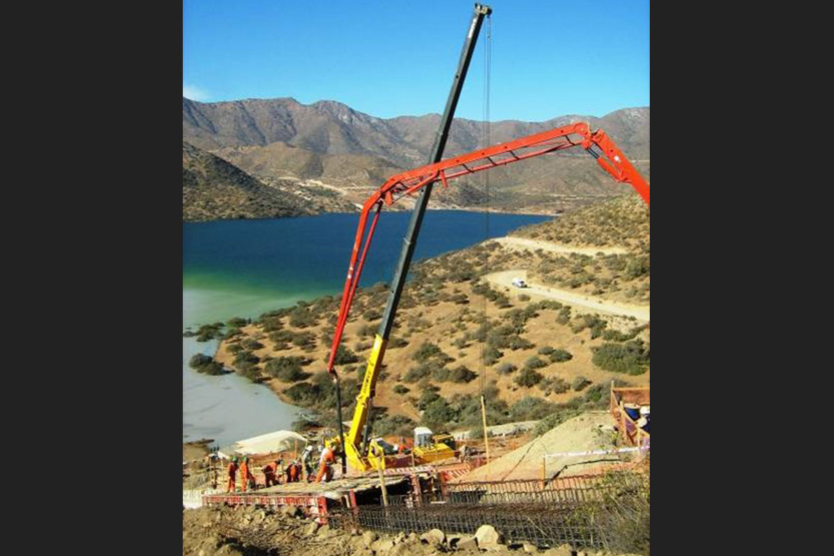 Obras De Construcción Sistema De Manejo De Crecidas Etapa 2-A Proyecto Tranque De Relaves